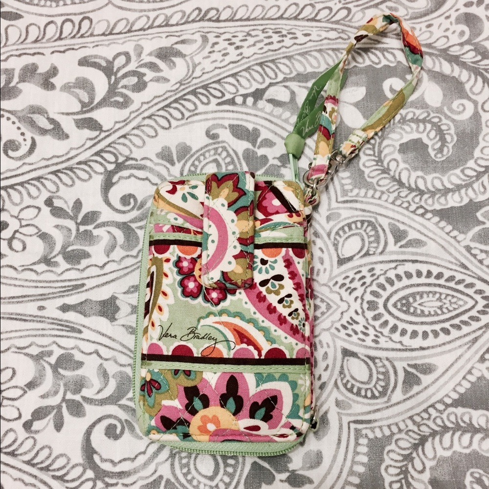 Wristlet wallet